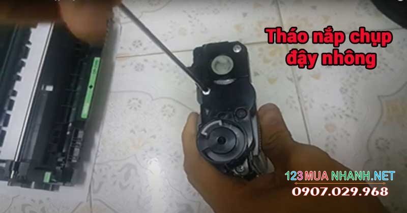 thao-nap-day-nhong-brother-2321D.jpg thao-nap-day-nhong-brother-2321D.jpg