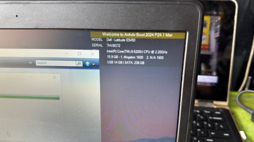 Laptop dell Latitude E5450 cũ, ram 16gb ssd 240gb, pin trên 3h