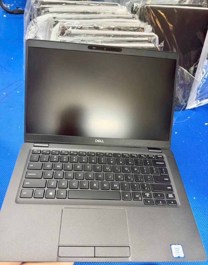 Laptop Dell E5400 Core i7 Gen 8 cũ giá rẻ